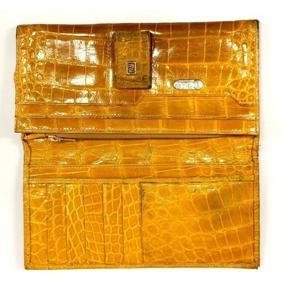 VTG FENDI SAS Bright Yellow Patent Crocodile Wallet Checkbook - Picture 4 of 5